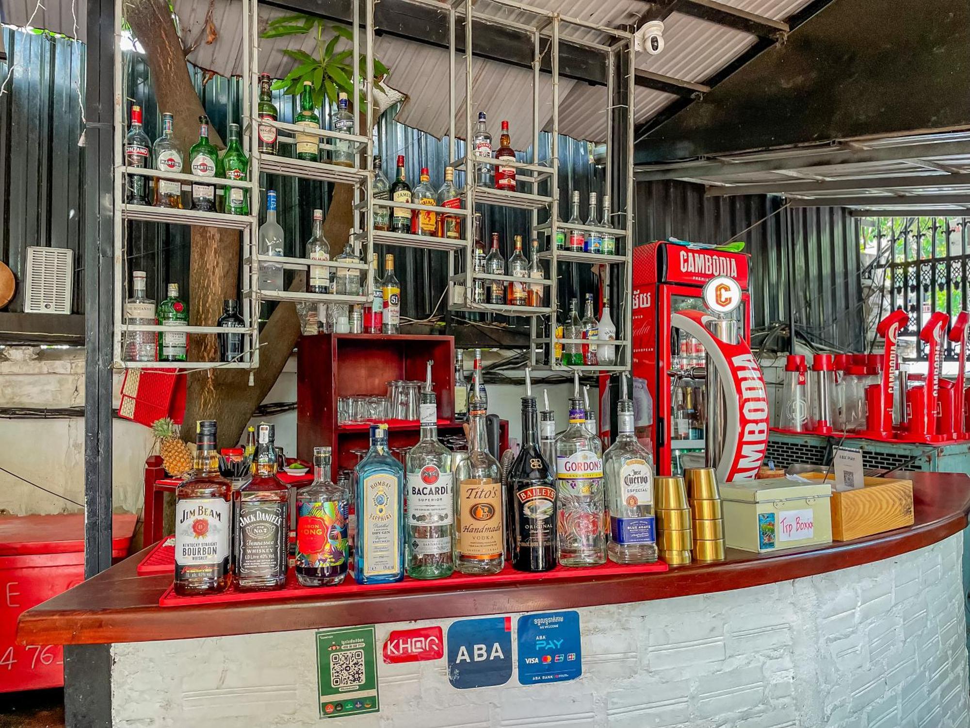 Birdcage Boutique Hotel Phnom Penh Ngoại thất bức ảnh